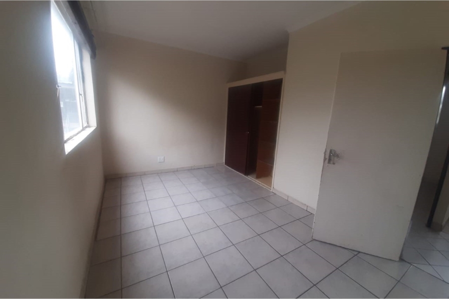 2 Bedroom Property for Sale in Rustenburg Central North West
